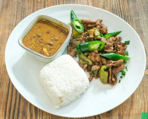 Wok de porc aux piments